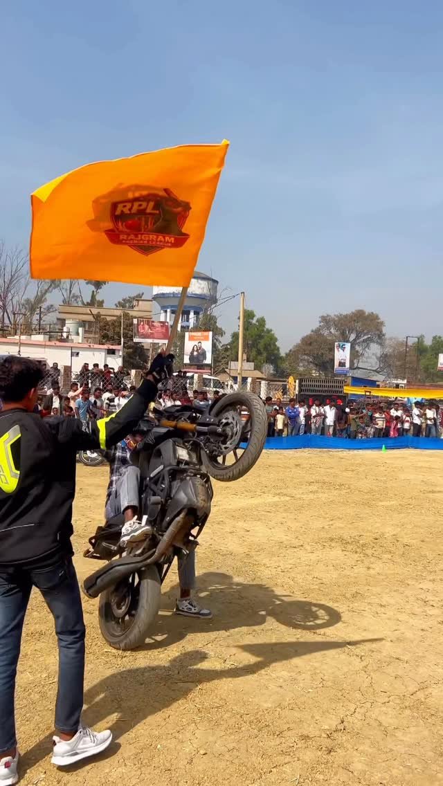 oli_stunt_01 게시물 이미지: power of rider 😱🚀👀✨
.
.
.
.
#bikelife #rider...