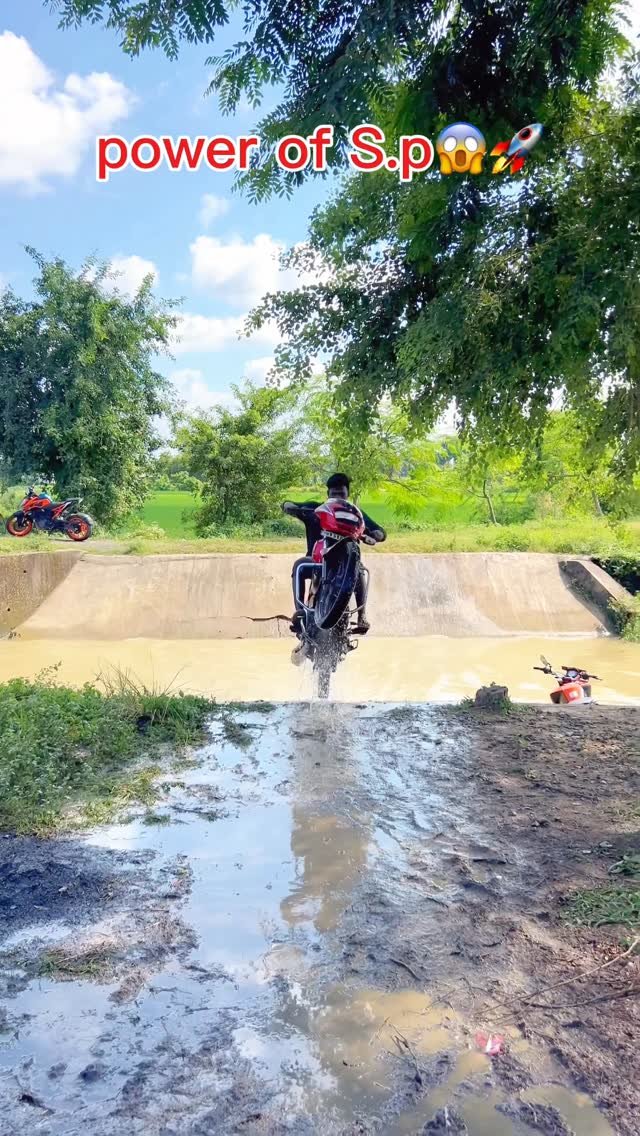 oli_stunt_01 게시물 이미지: power of sp rider 😱🚀☠️⚡️💪🏻✨
.
.
.
#bikelife...