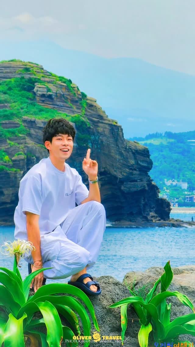 oliver_travel_ 게시물 이미지: 오늘 장소와 실제로 쓴 촬영법은 아래에 정리해둘게요

📍장소
제주도 용머리해안

📸...