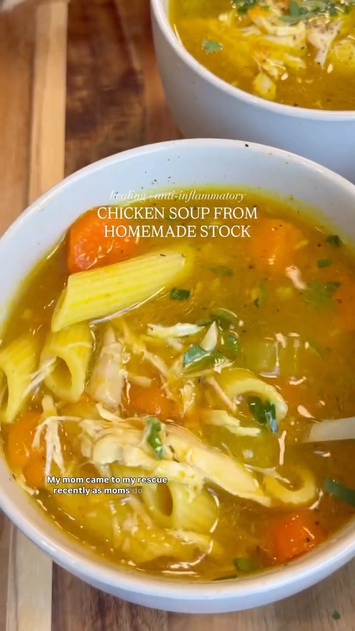 olivia.adriance 게시물 이미지: HEALING ANTI-INFLAMMATORY CHICKEN SOUP FROM...