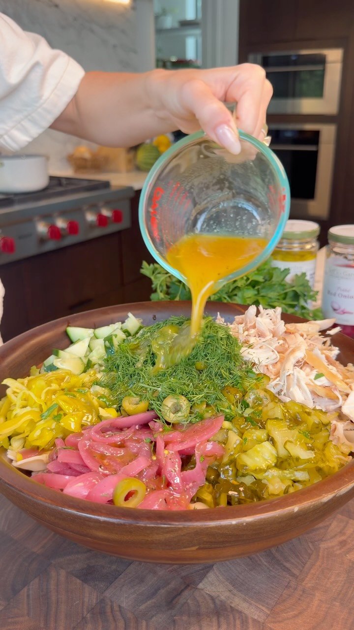 olivia.adriance 게시물 이미지: PICKLE-LOVERS PASTA SALAD✨ If you’re a pickle...