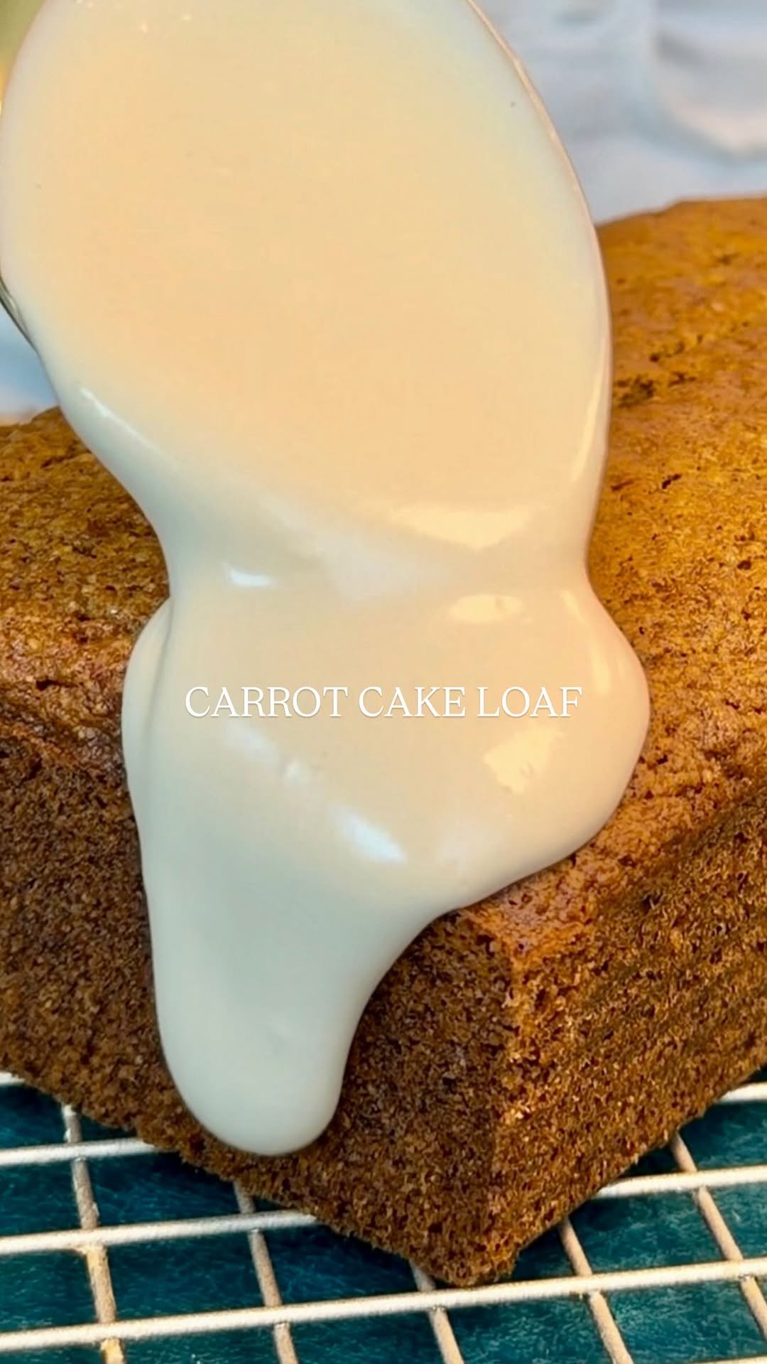 olivia.adriance 게시물 이미지: CARROT CAKE LOAF WITH CREAM CHEESE DRIZZLE...
