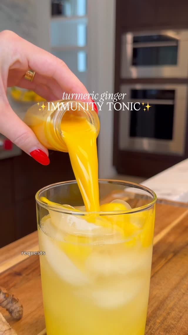 olivia.adriance 게시물 이미지: TURMERIC GINGER IMMUNITY TONIC✨ cold and flu...