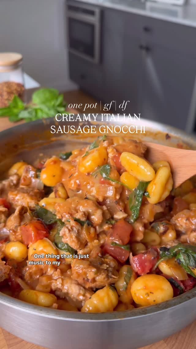 olivia.adriance 게시물 이미지: ONE-POT CREAMY ITALIAN SAUSAGE GNOCCHI (gf,...