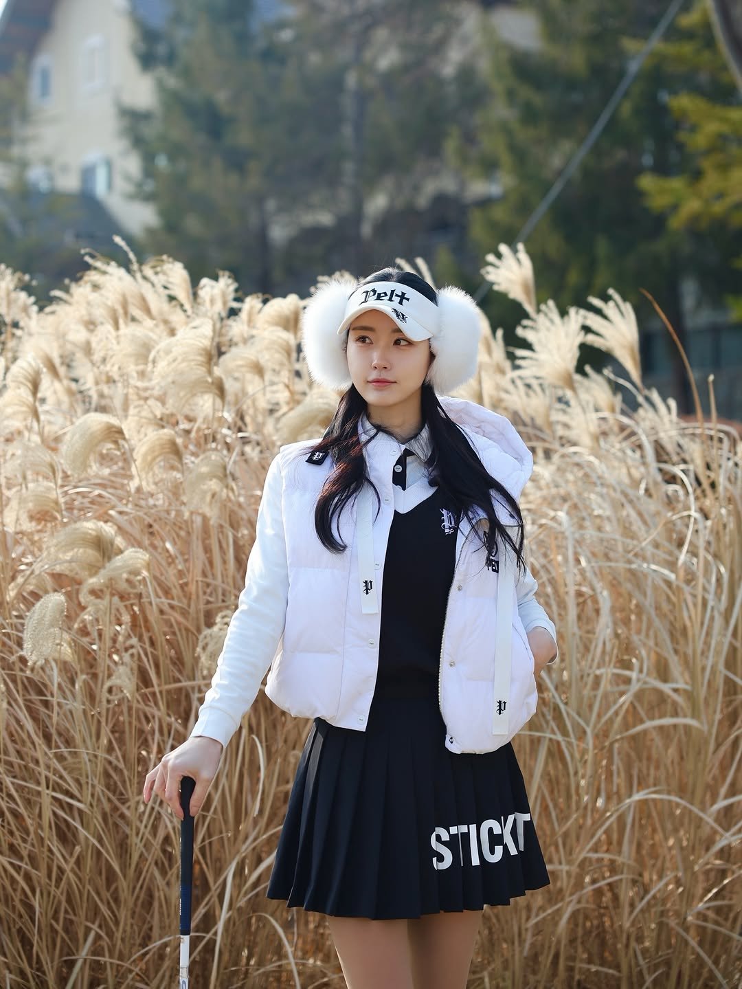 Photo shared by 이화정 쩡올리(퓨리)✌🏻🅹🅹_🅾🅻🅻🅴🆈 on January 27, 2026 tagging @peltgolf, and @olleyvine.