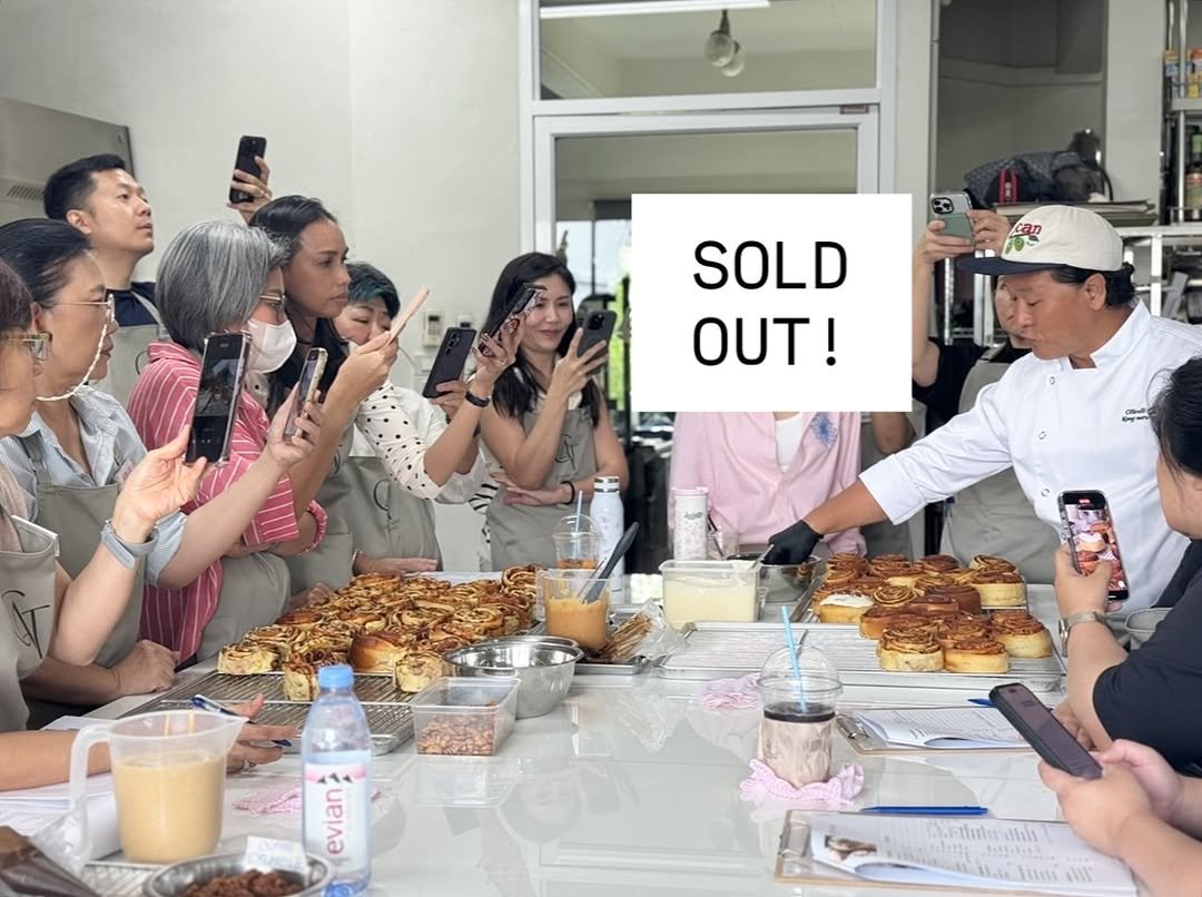 Photo by 올리롤리 ㅣ 시나몬롤 ㅣ 안양빵집ㅣ 인덕원맛집 in Anyang City, Korea with @culinaryartsthailand. May be an image of pancake and text.