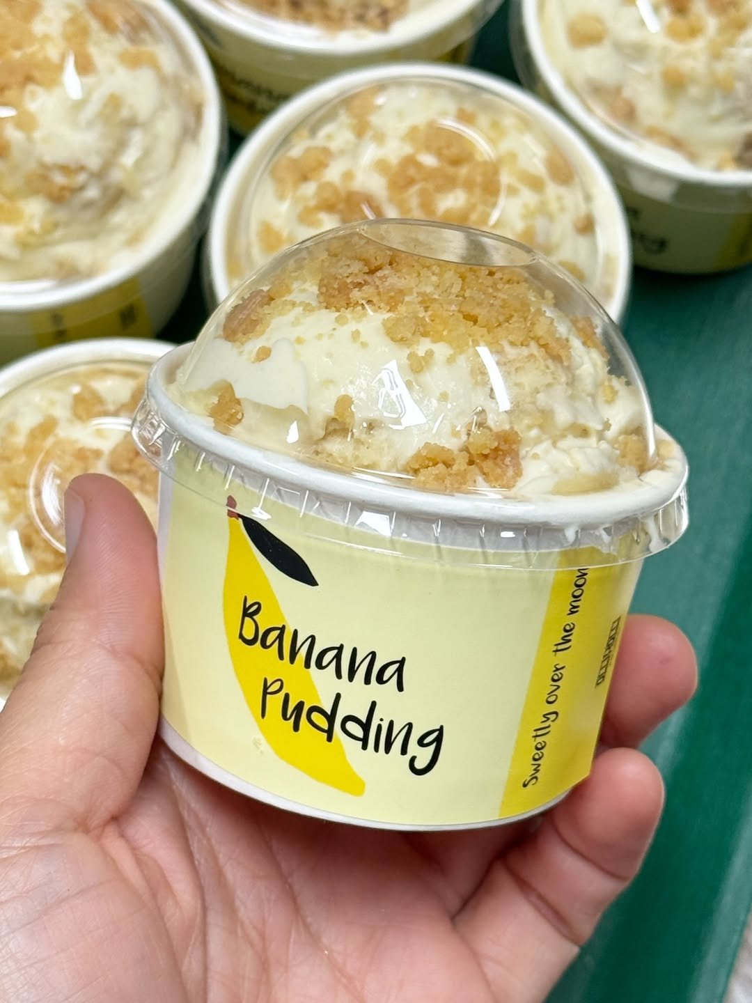 Photo by 올리롤리 ㅣ 시나몬롤 ㅣ 안양빵집ㅣ 인덕원맛집 in Anyang City, Korea. May be an image of ice cream, banana and text that says 'Banana moon the Pudding over Sweelly Sweelly ly'.