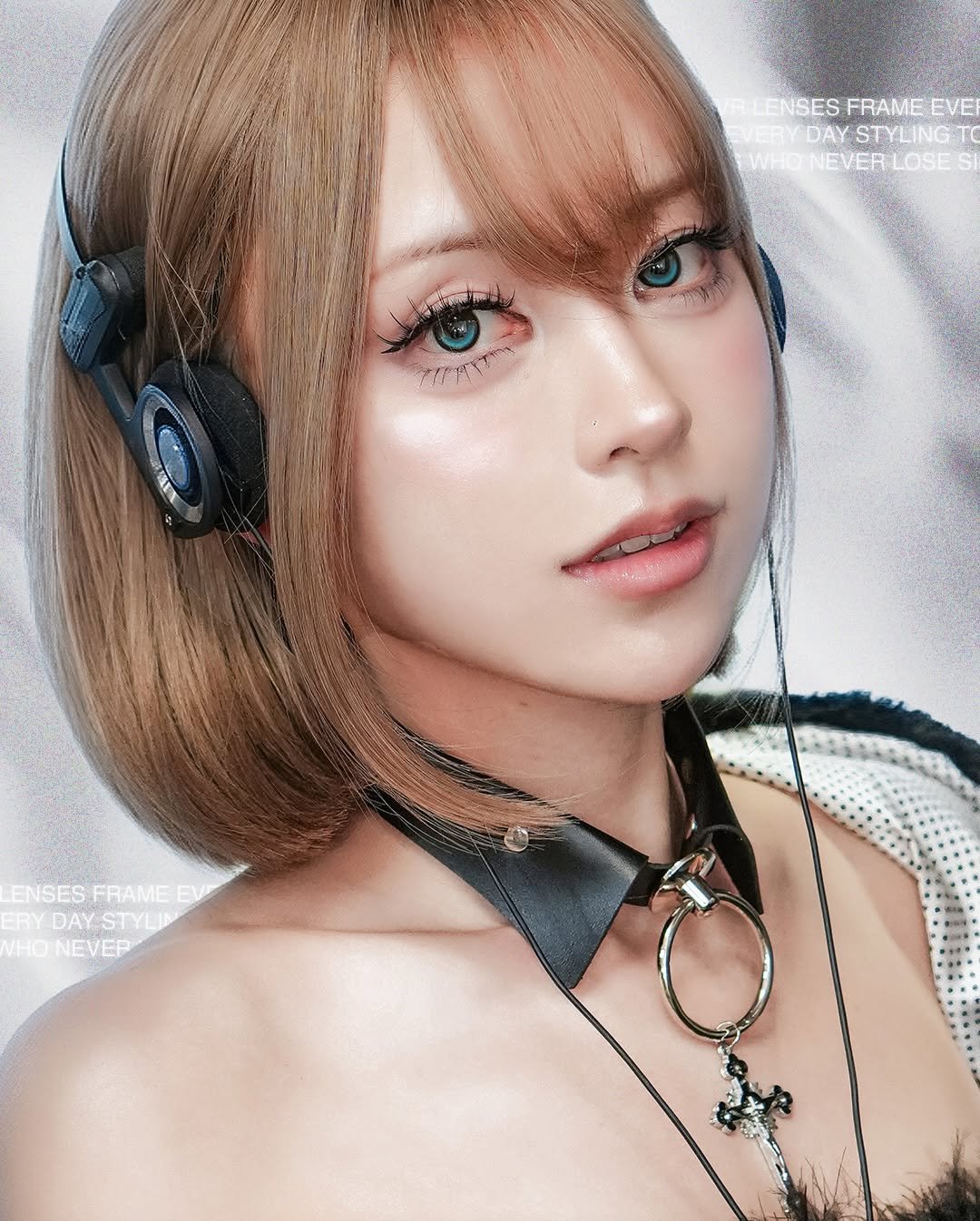 Photo shared by 오로라렌즈 | 데일리 렌즈맛집 on December 23, 2025 tagging @cornu_ryu. May be a closeup of one or more people, hair, makeup, costume and text that says 'ENSES FRAME RLENSESFRAMEEVE EVE VERY RYDAYSTYLINGT DAY DAYST Τς WHONEVERLOSES WHON NEVERL LOSES ENSES FRAME ENSESFRAMEE EV ERY DAYSTYLU TYLIN NHONEVEP VHO NEVEP'.