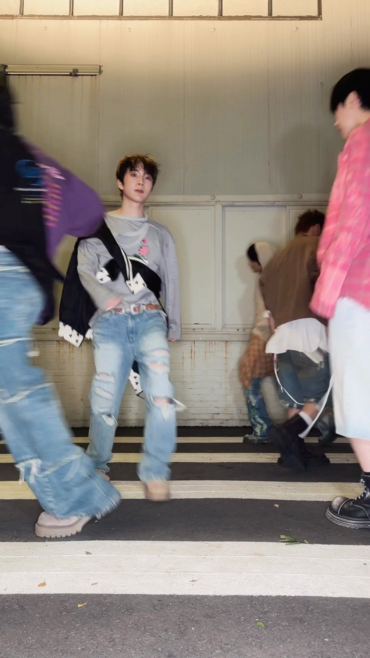 omega_x_official 게시물 이미지: Walk

#OMEGA_X #오메가엑스 #UNCAPPED #언캡트