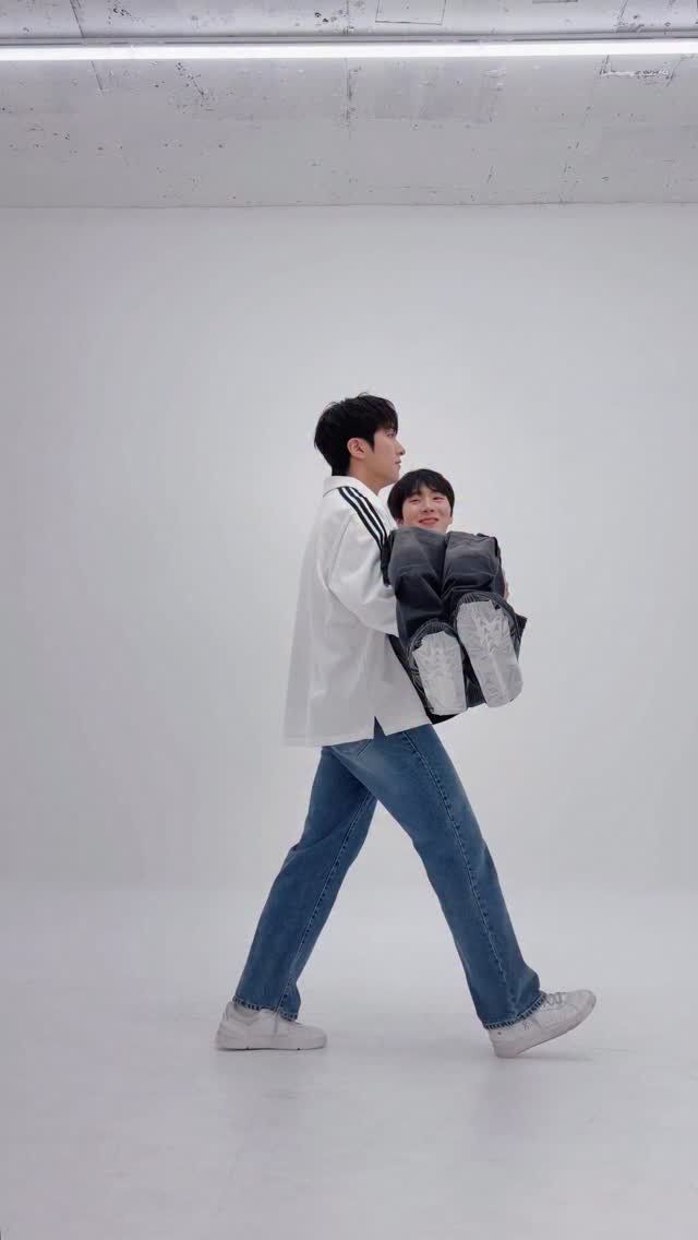 omega_x_official 게시물 이미지: 💪😖😆

#OMEGA_X #오메가엑스