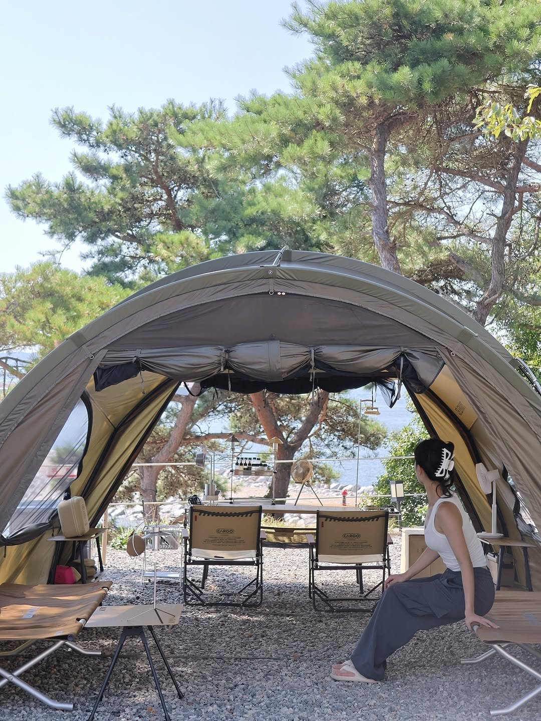 Photo shared by 오모모캠| 캠핑 | 캠핑장추천 | 드론 | 정보요정🧚‍♀️ on September 09, 2025 tagging @cargo_container, and @camping_review_creator.