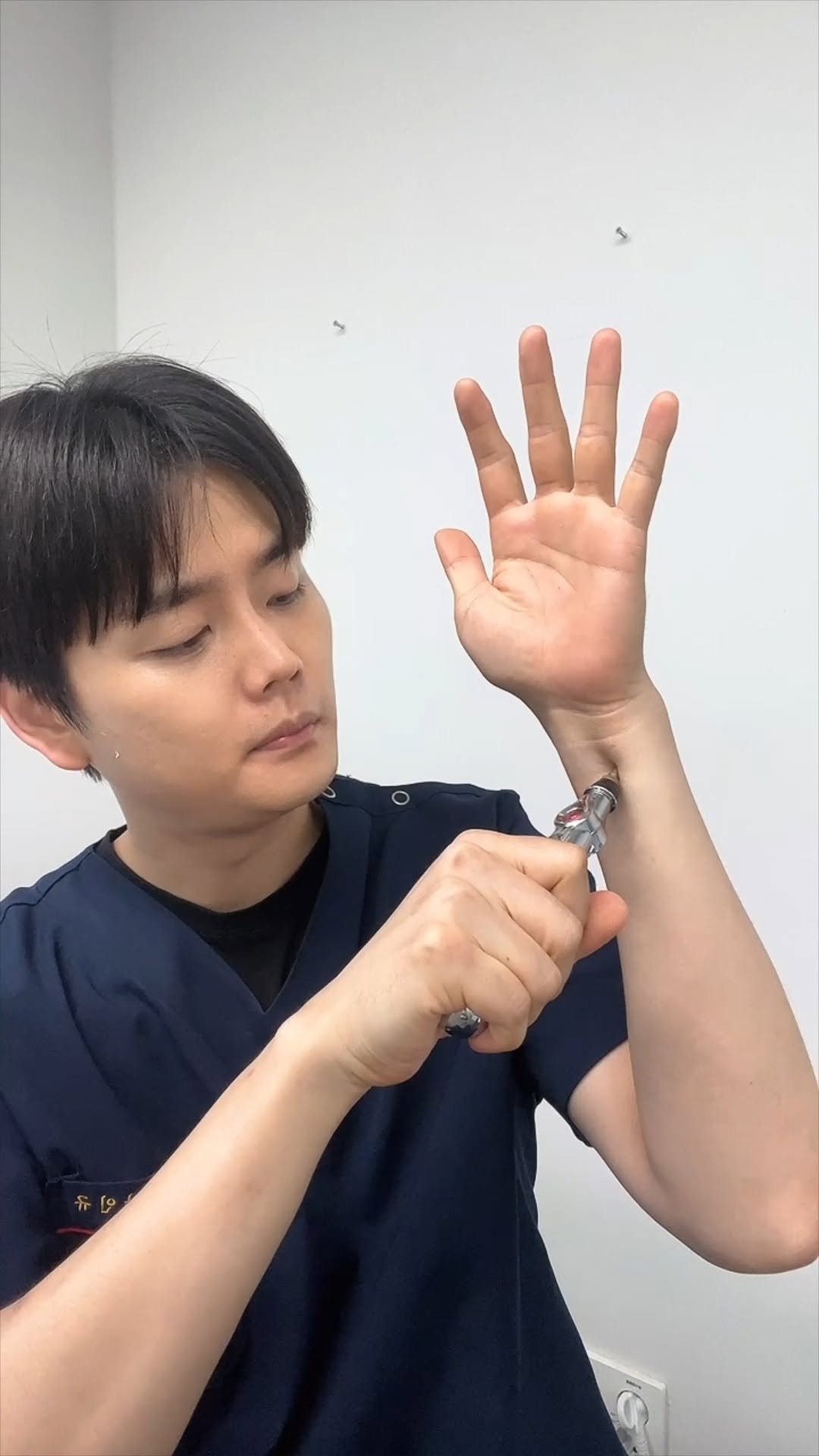 one_dosu_physio 게시물 이미지: 6번 부수고 버렸습니다… 그리고 오늘, 특허증이 나왔어요!!

1년전 3월

저와...