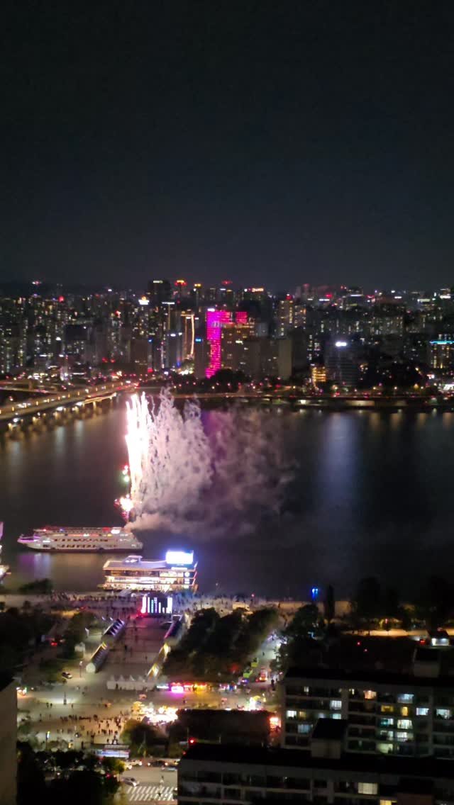 one_point_strategy 게시물 이미지: <불꽃과 전략>

한화에 비하면 귀엽지만 멋있는
이랜드 불꽃 뮤직 크루즈라고

유료...