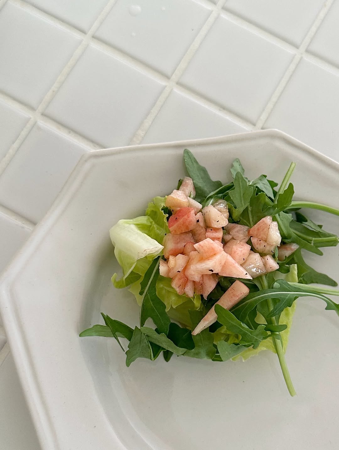oneecook 게시물 이미지: 그 계절에 가장 맛있는 과일로는 꼭 샐러드를 해먹자! 
과일을 쓰면 자연스런 단맛을...