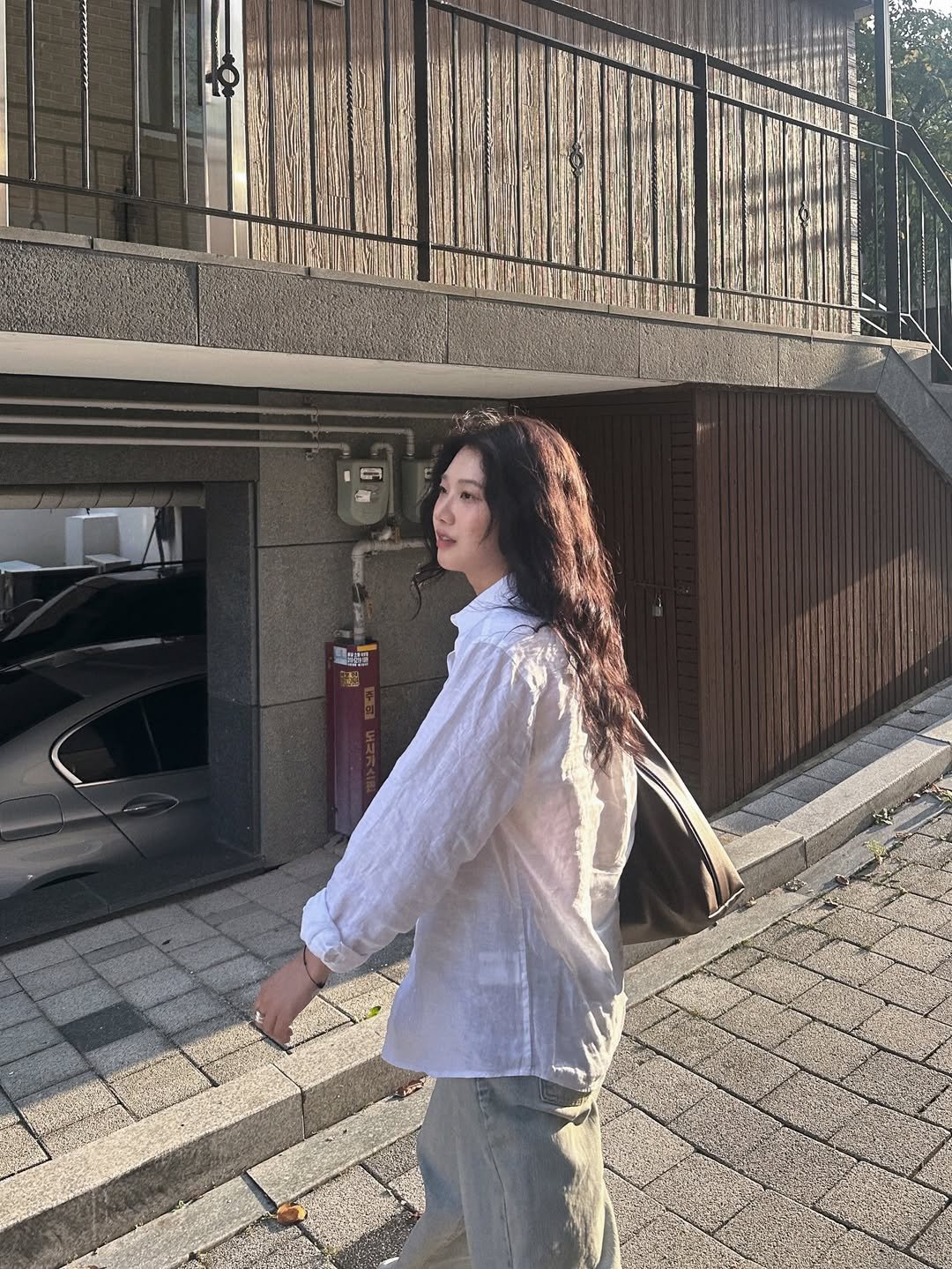 Photo by 오늘영 on September 16, 2025. May be an image of barong, street and text.