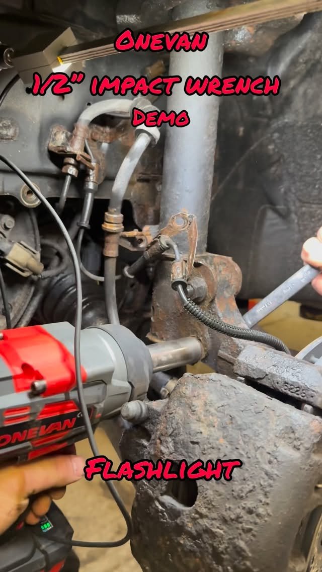 onevan_tools 게시물 이미지: Testing out the Onevan 1/2” 2800nm impact....