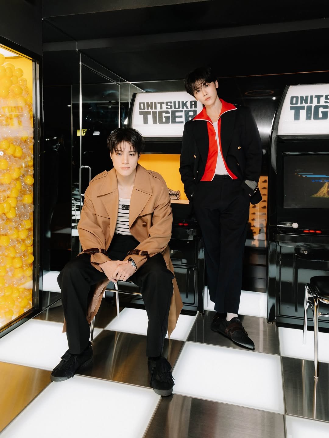onitsukatigerkr 게시물 이미지: .

NCT Dream 제노와 재민이 오니츠카타이거 신주쿠 글로벌 플래그십 스토어를...