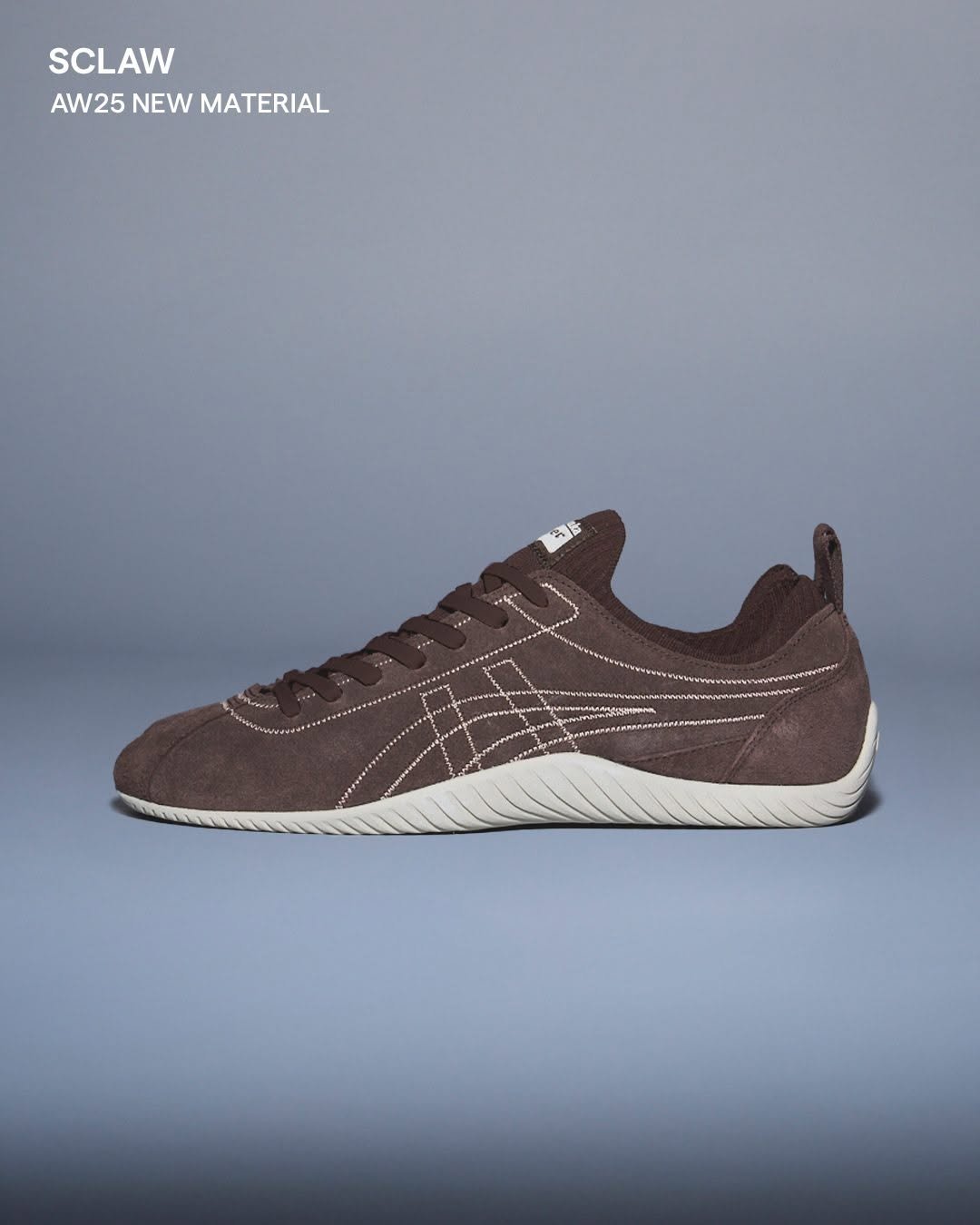 Photo by 오니츠카타이거 코리아 Onitsuka Tiger Korea on October 09, 2025. May be an image of sneakers, toecap shoes and text that says 'SCLAW AW25 NEW MATERIAL 山野'.