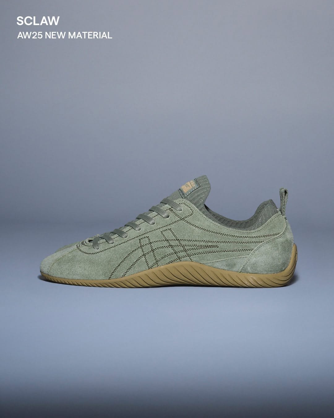Photo by 오니츠카타이거 코리아 Onitsuka Tiger Korea on October 09, 2025. May be an image of sneakers and text that says 'SCLAW AW25 NEW MATERIAL'.