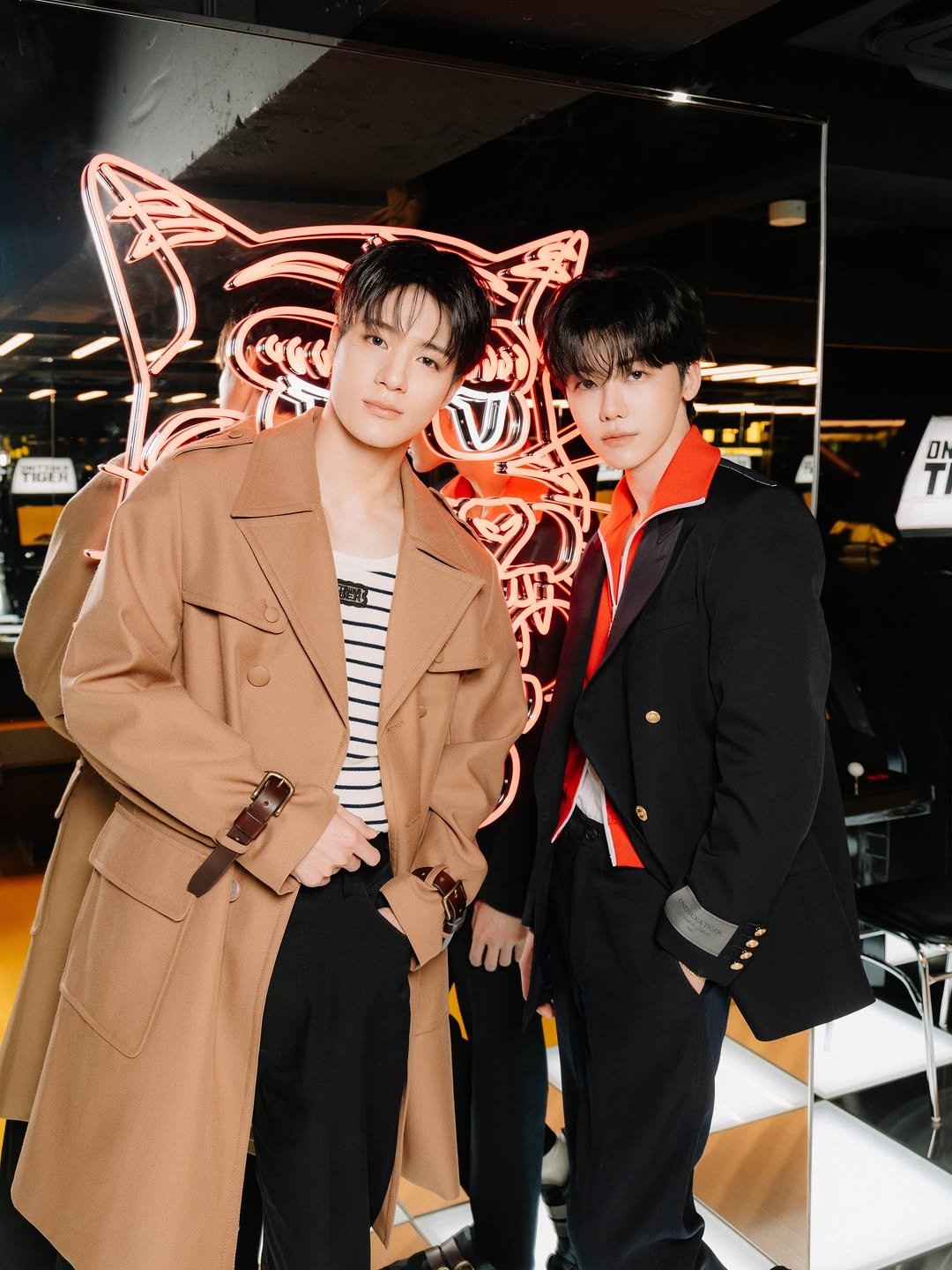 onitsukatigerkr 게시물 이미지: .

NCT Dream 제노와 재민이 오니츠카타이거 신주쿠 글로벌 플래그십 스토어를...