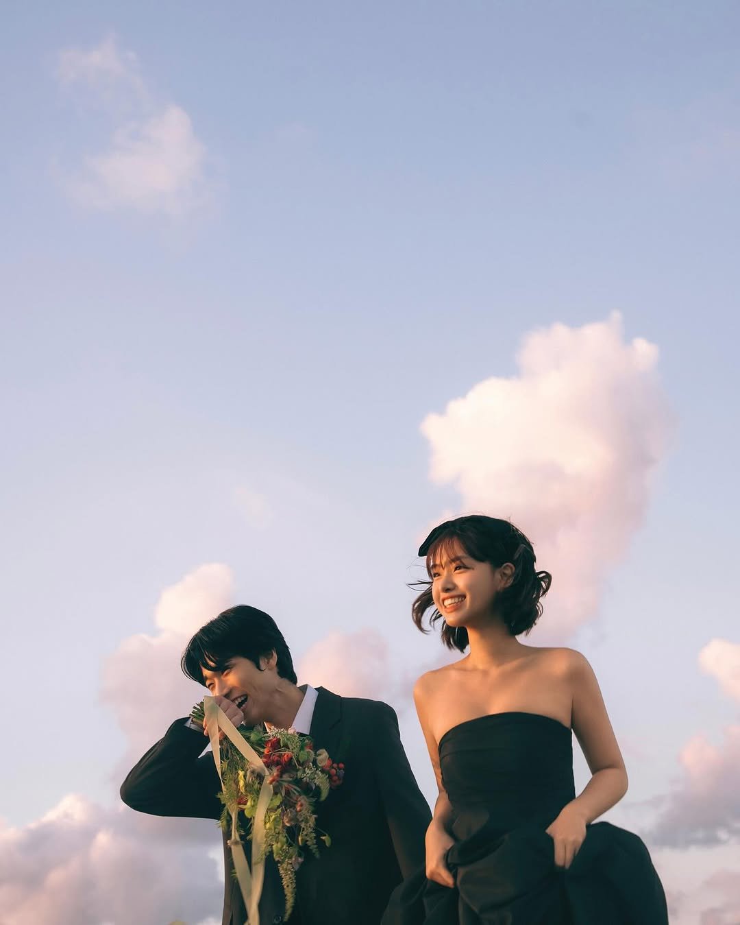 Photo shared by 온리그래퍼 신익수/ 제주스냅 서울스냅 웨딩스냅 커플스냅 on November 13, 2025 tagging @yeon._.ii_, @beautyinside_jeju, @nanige_moment, @iedemo_graphy, @kan_tailor_, and @only.grapher_wedding. May be an image of one or more people, gown, prairie gentian, wedding, outdoors and text.