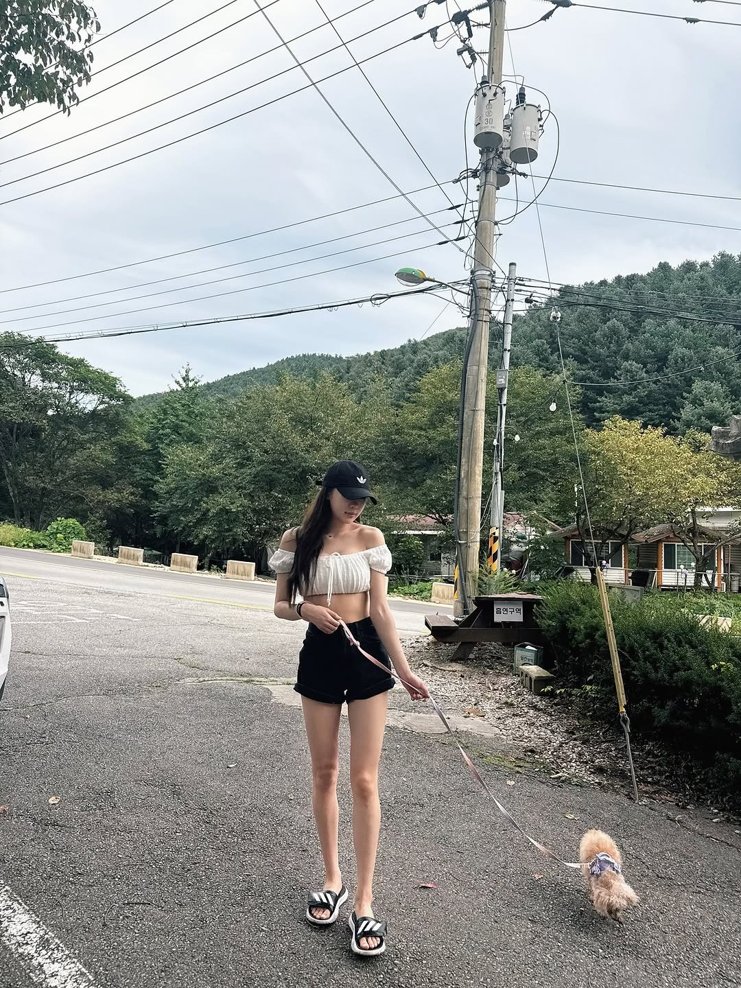 Photo by 장진원 JINWON on September 08, 2025. May be an image of 1 person, pie, shorts, outdoors and text.