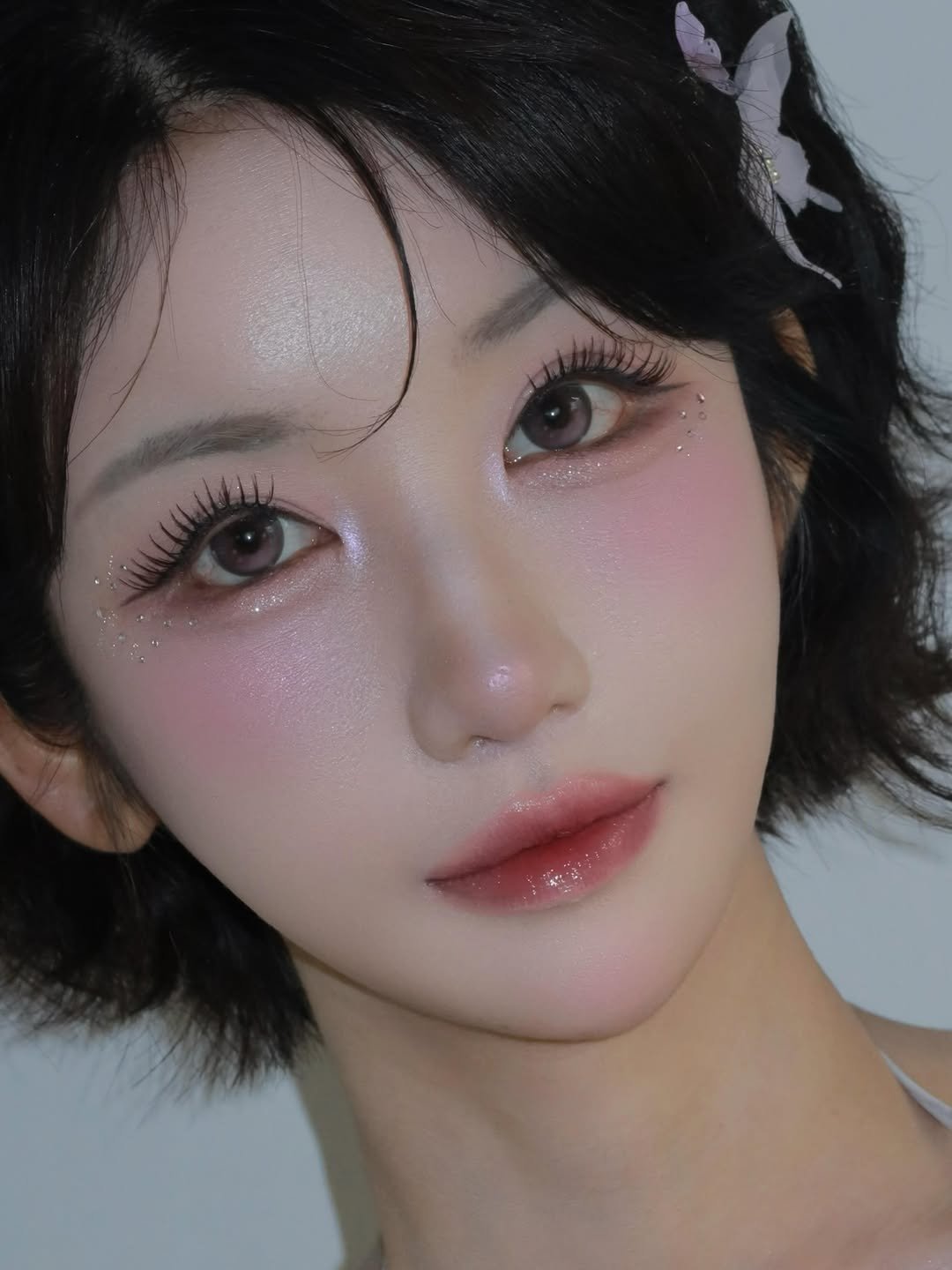 onlyone.liwon 게시물 이미지: 페스티벌에 파츠가 빠질 수 없죠 ෆ

#여름 #페스티벌 #메이크업 #파츠메이크업...