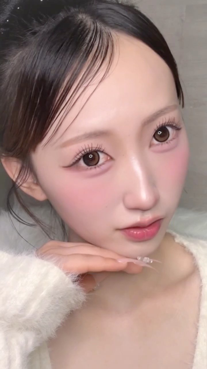 oohono15 게시물 이미지: iznaセビちゃんメイク♥
どう？似てる？？🤭💕
⁡
#izna  #saebi ...