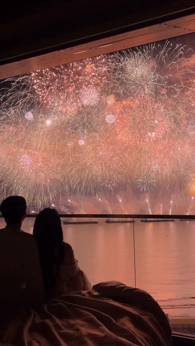 oonni_u 게시물 이미지: ⏳ D-11 성큼 다가오고 있는 제 20회 부산 불꽃축제🎆

사람이 미어터져도,...