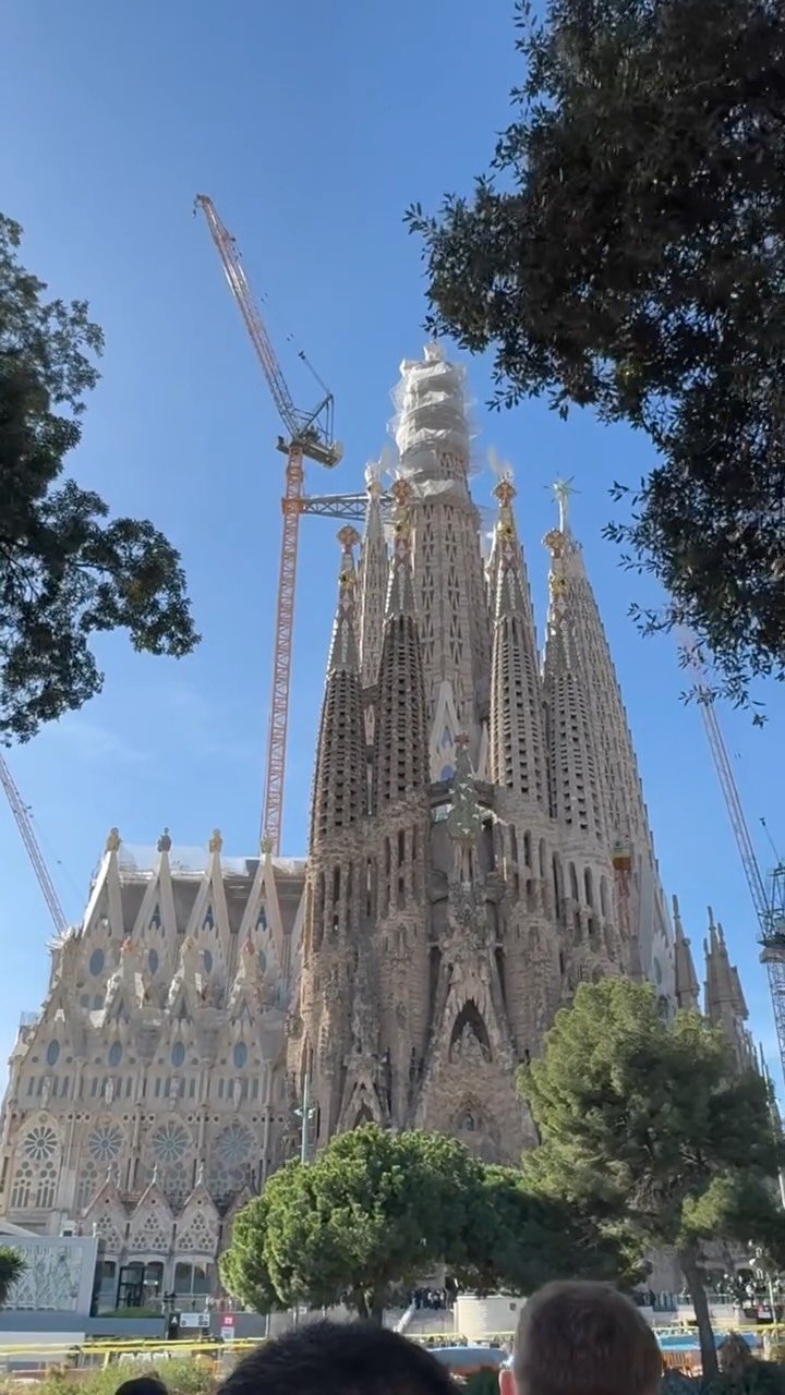 oooooh.ho 게시물 이미지: The Sagrada Família Basilica in all its glory