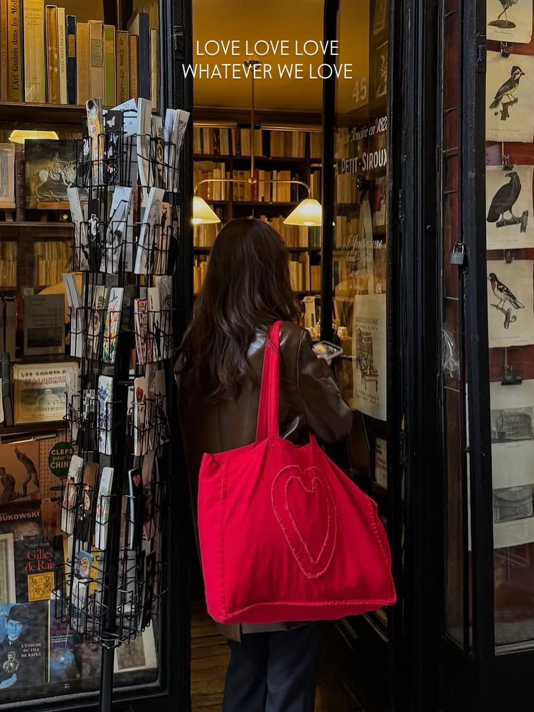 Photo by ooowl on October 23, 2025. May be an image of grocery bag, display case, sling, newsstand, hat shop and text.