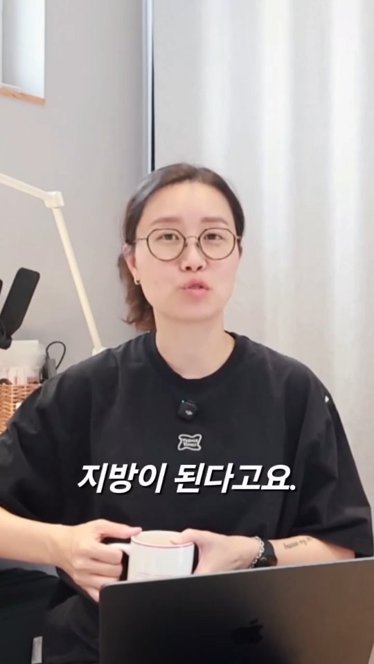 oozoo_universe 게시물 이미지: “과일 속 당은 천연 당이니까 다르죠” 라는 이야기를
많이 듣게 되는데,
아쉽게도...