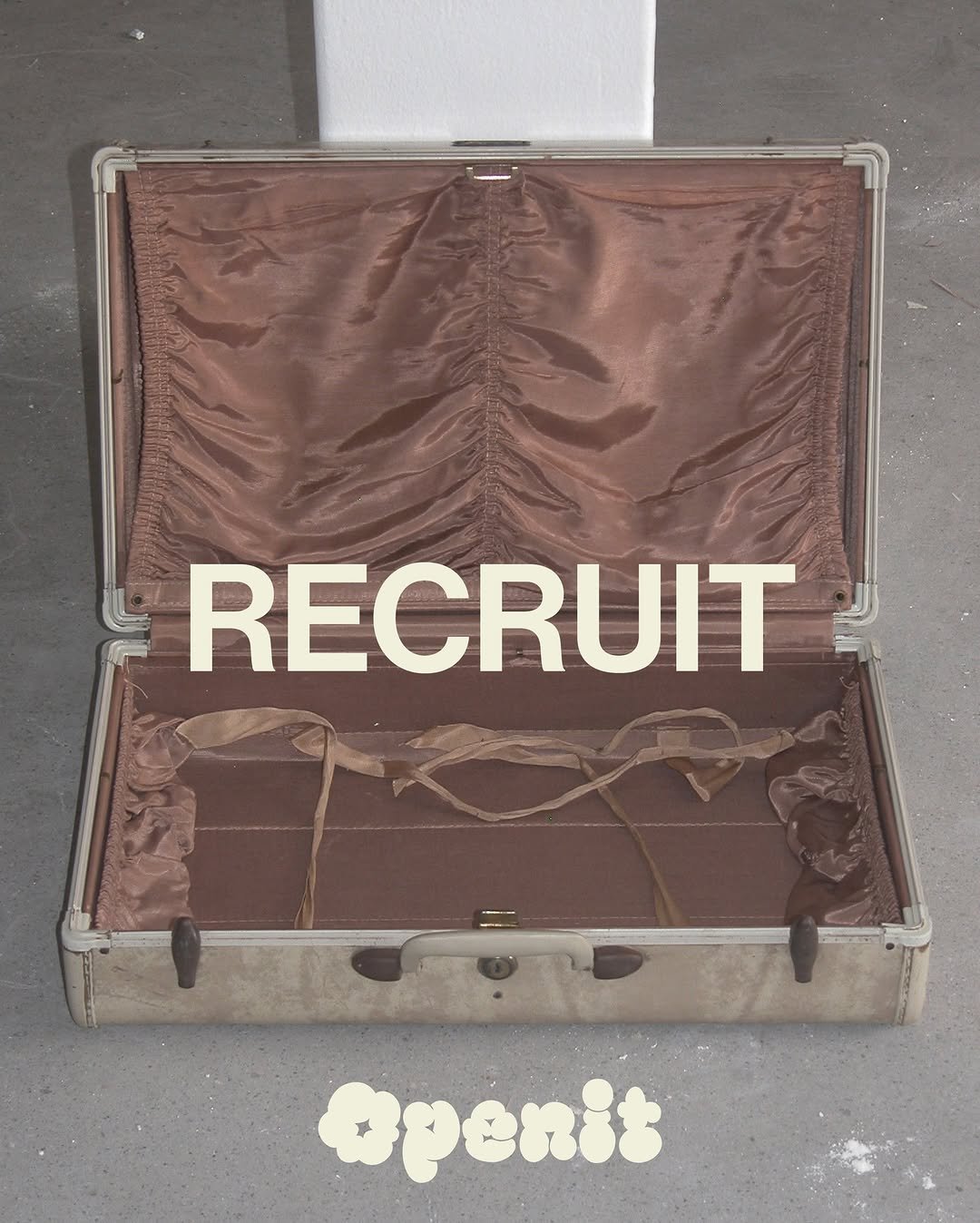 Photo shared by 오프닛 Openit on January 13, 2026 tagging @openit.official. May be an image of suitcase, luggage and text that says 'RECRUIT openis'.