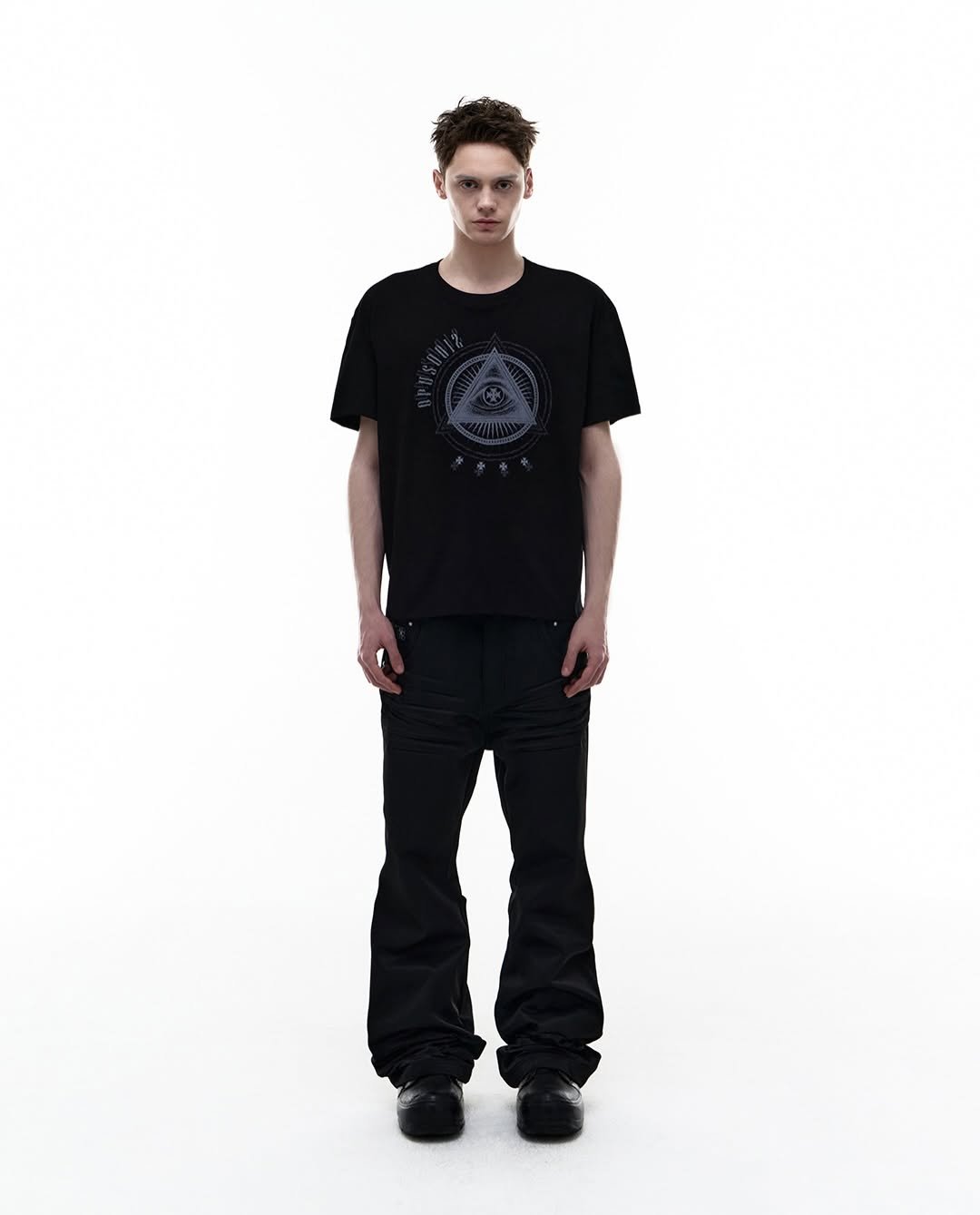 opus0012 게시물 이미지: 9TH DROP ALERT

Op. 07 APEX T-SHIRT...