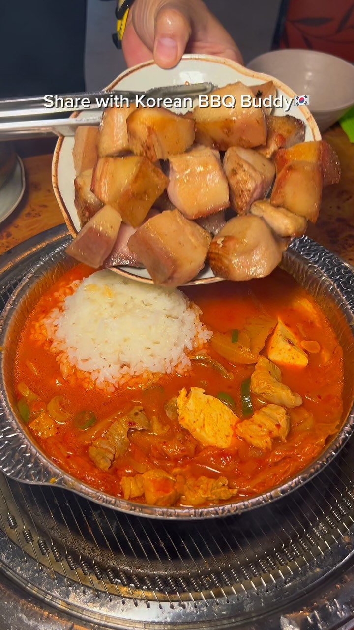 or__and 게시물 이미지: 뽀드득뽀드득 씹히는 뚱땡이고기만 자꾸나오는집. 진정한 버터리함에 고기탄력성이...