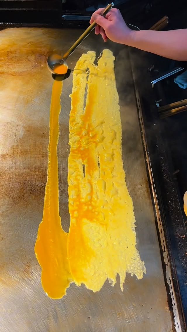 or__and 게시물 이미지: 🇯🇵Boss Level Omelette. 국자를 이용하여 순식간에 완성시키는...