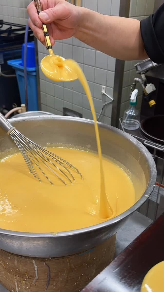 or__and 게시물 이미지: 🇯🇵Soul Food.요코하마 133년된 도라야키 노포. 진짜 일본 노포 화과자를...