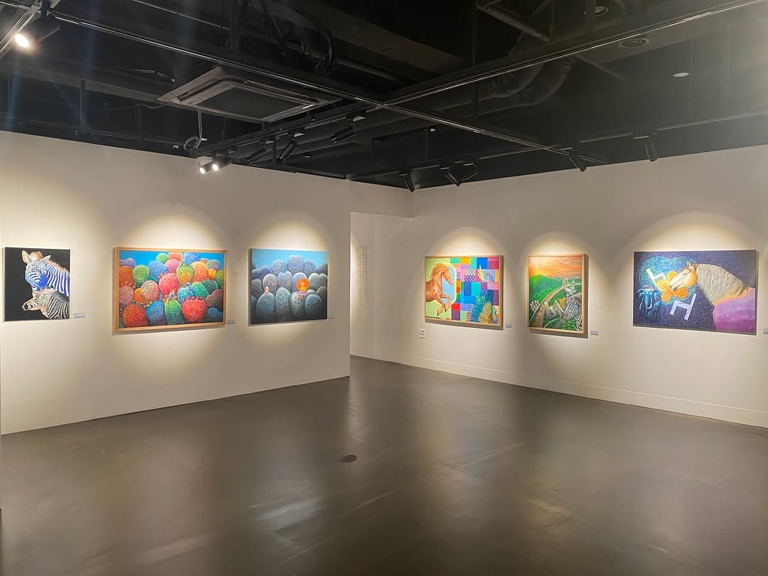 Photo by 오산시립미술관 on October 13, 2025. May be art.