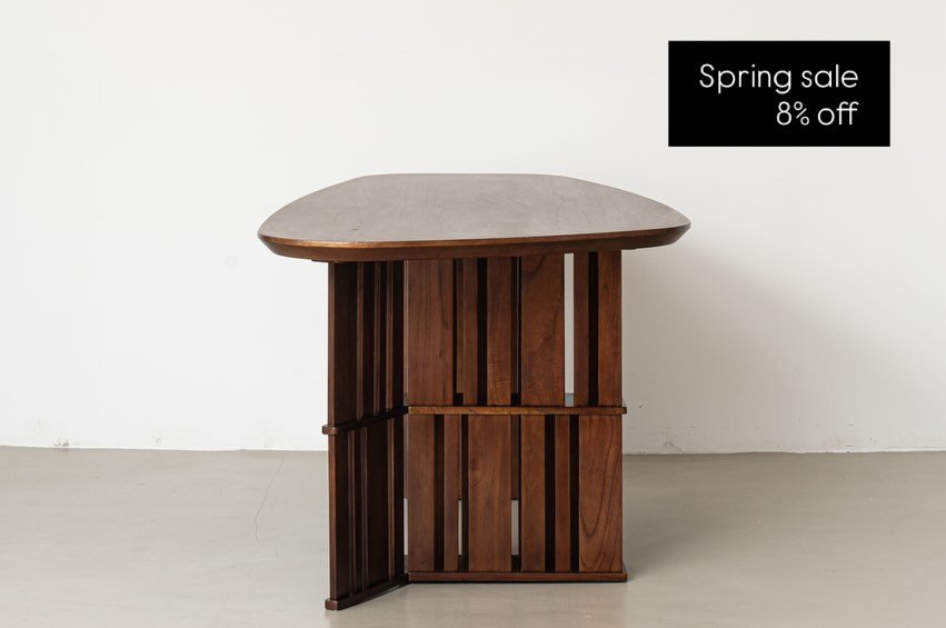 Photo by 오투가구 on April 15, 2026. May be an image of table, credenza, dining table, bureau and text that says 'Spring Springsale sale 8%off off 8%'.