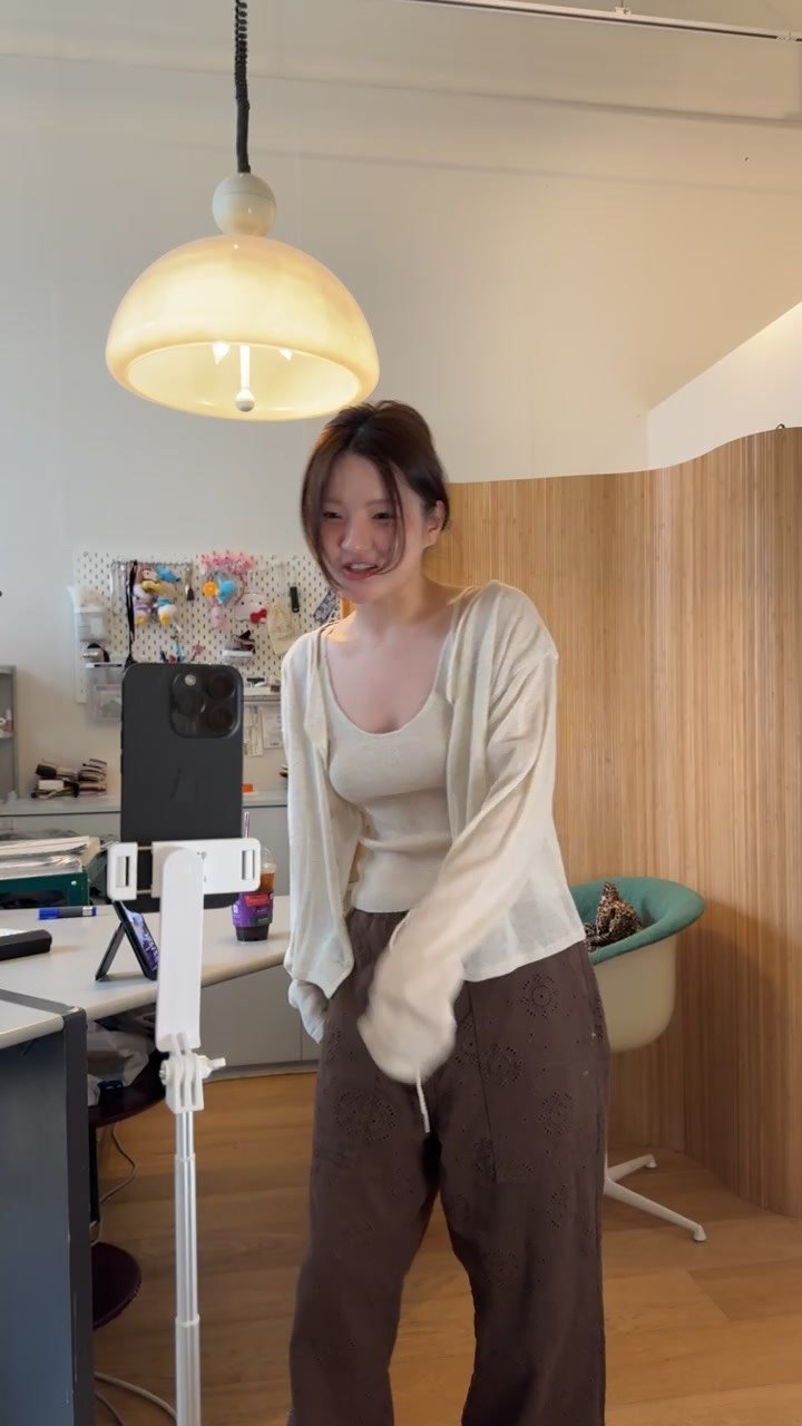 ourmode__ 게시물 이미지: 감사합니다 저나와서 
소리가 안들려 다음라방에도 잇음