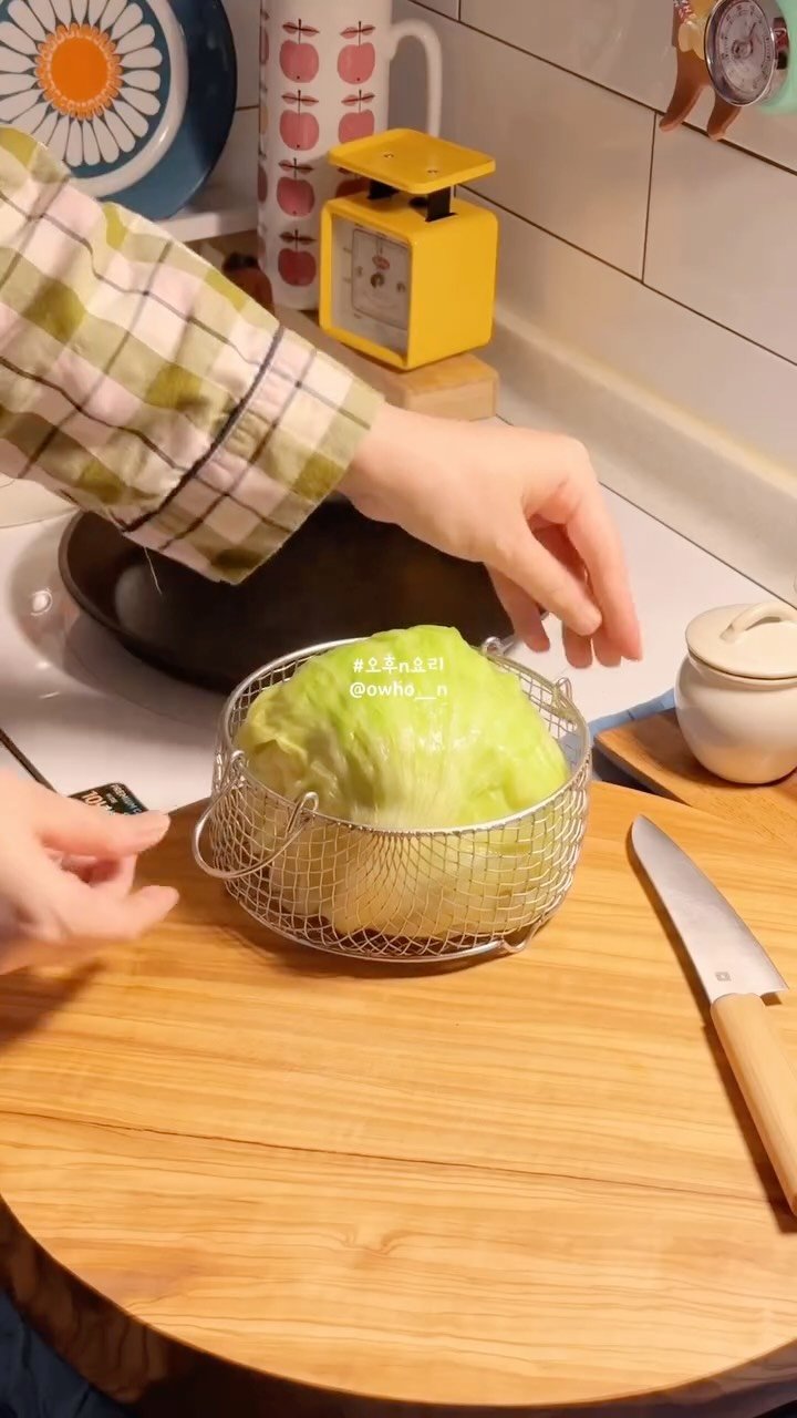 owho__n 게시물 이미지: 작년 이맘때 쯤,

취미삼아 올리던 요동이 알고리즘에 탑승했던게
작년 11월경...