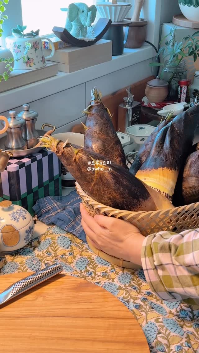 owho__n 게시물 이미지: 생각보다

나에대한 관심이 많은건가
아니면 요상하게 요리하는게 신기한건가
그것도...