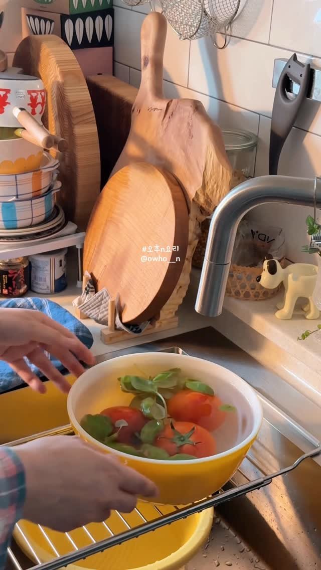 owho__n 게시물 이미지: 두서없는

각자의 저녁.

이번주말과 연휴는 모랄까
두서없이 지나갔다고해도 과언이...