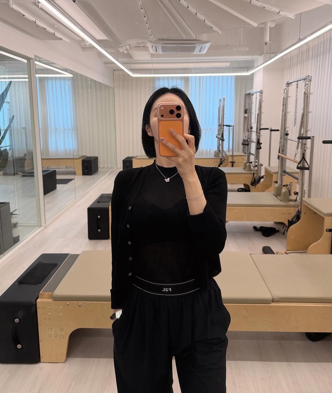 own_bora 게시물 이미지: 아 나 진짜 너무 졸린데 운동 갈까말까🥱
아침부터 레슨하고
어제의 여파가🫠