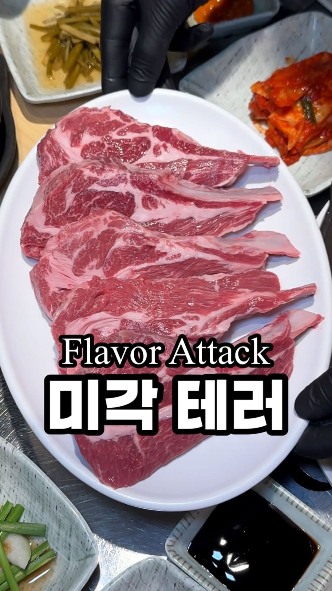 owol_foodie 게시물 이미지: Wow… juice explosion! 
와… 육즙이 이렇게 터진다고?...