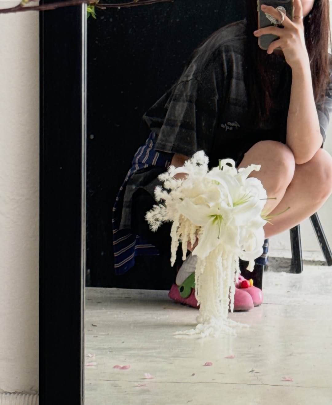 owolyeoleumflower 게시물 이미지: ⠀ ⠀
깨끗한 화이트가 좋지만 -🤍 그렇지 못한 거울과 함께⠀
⠀

⠀
⠀
⠀...
