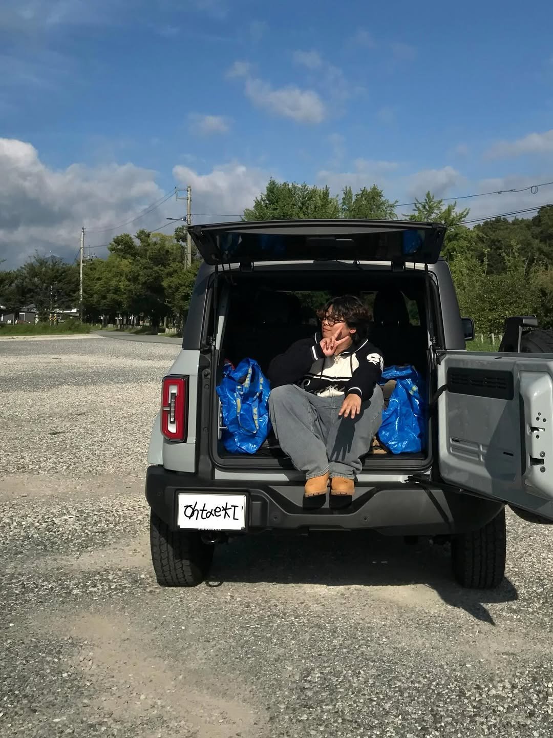 Photo shared by 오윤택/오태기 on September 05, 2025 tagging @fordkorea, and @ohtaeki_official. May be an image of 1 person, jeep, minivan, truck, outdoors and text.