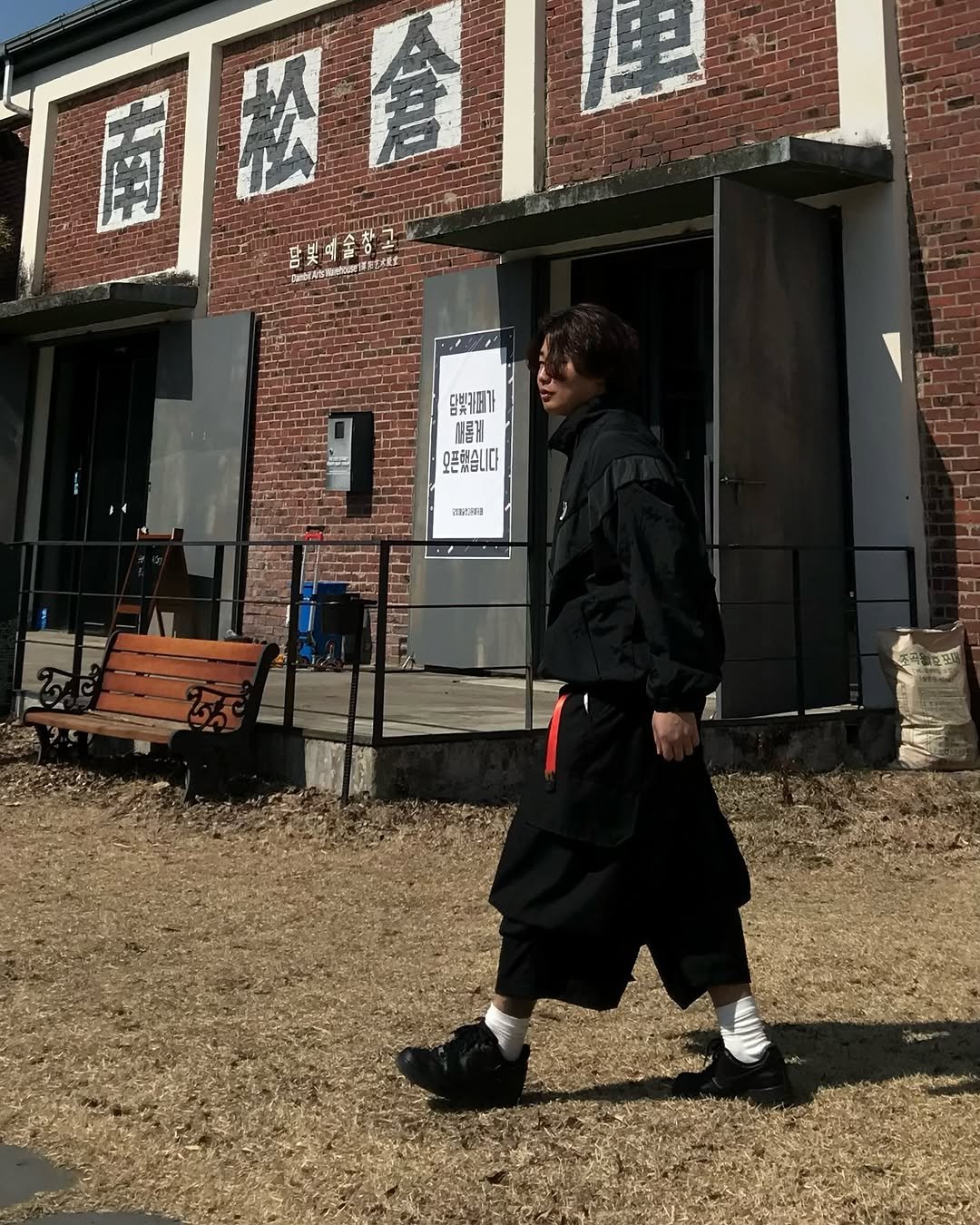 Photo shared by 오윤택/오태기 on July 25, 2025 tagging @ohtaeki_official. May be an image of 1 person, overcoat, duffle coat, parka and text.