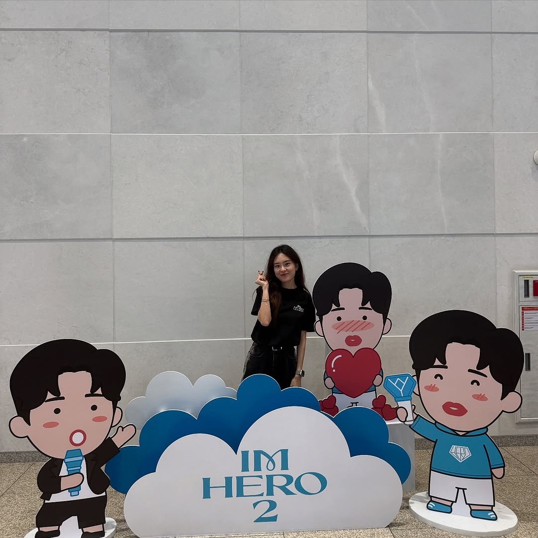 Photo by 여니 on November 10, 2025. May be a cartoon of one or more people, bangs and text that says 'IM HERO 2'.