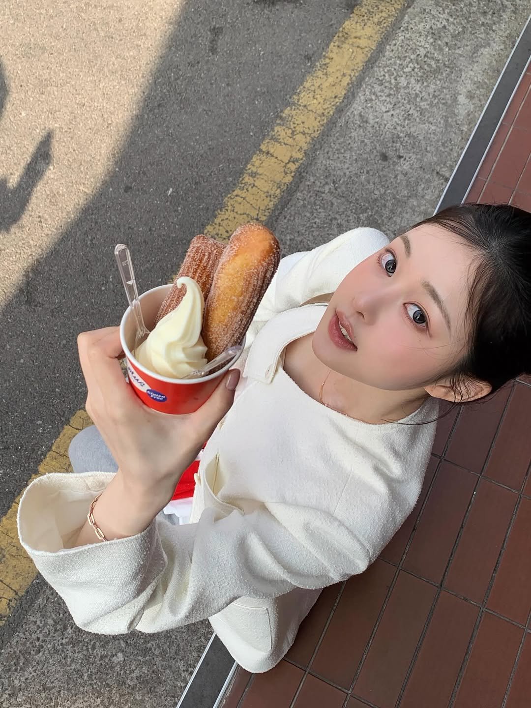 p0o0g 게시물 이미지: 오늘 날씨 완전 봄 ☀️